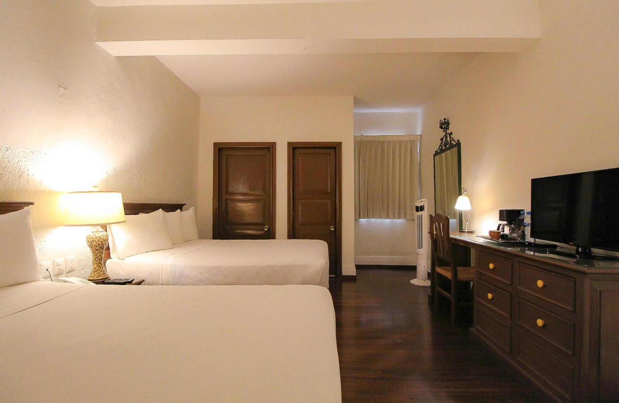 Hotel Casino Morelia Kültér fotó