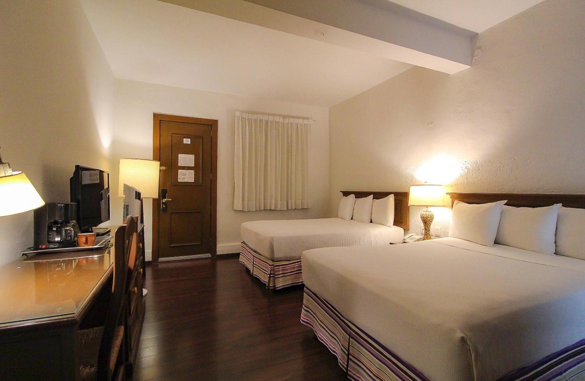 Hotel Casino Morelia Kültér fotó